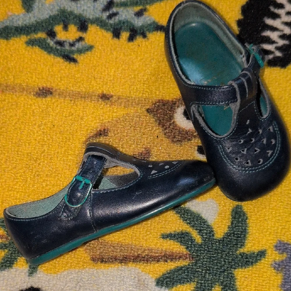 Stride Rite Toddler Navy Shoes - Picture 3 of 13